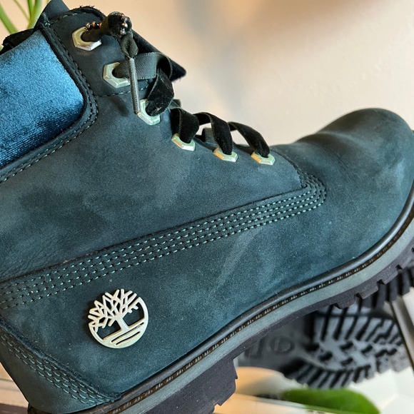 Timberland  Dark Teal  Velvet & Suede  Boots  Size 7.5 - Picture 11 of 16
